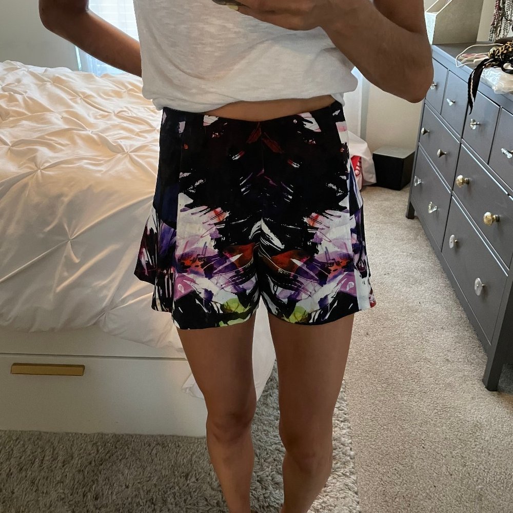 Flowy printed shorts! (skirt)